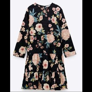 BRAND NEW NEVER WORN Floral Zara Dress Size M